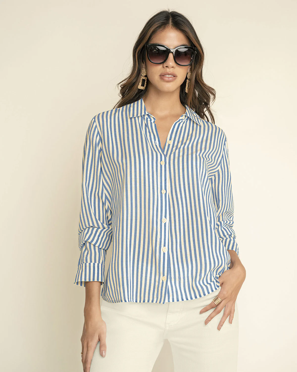 Blusa manga larga con botón funcional y mangas con botón - Imagen 4