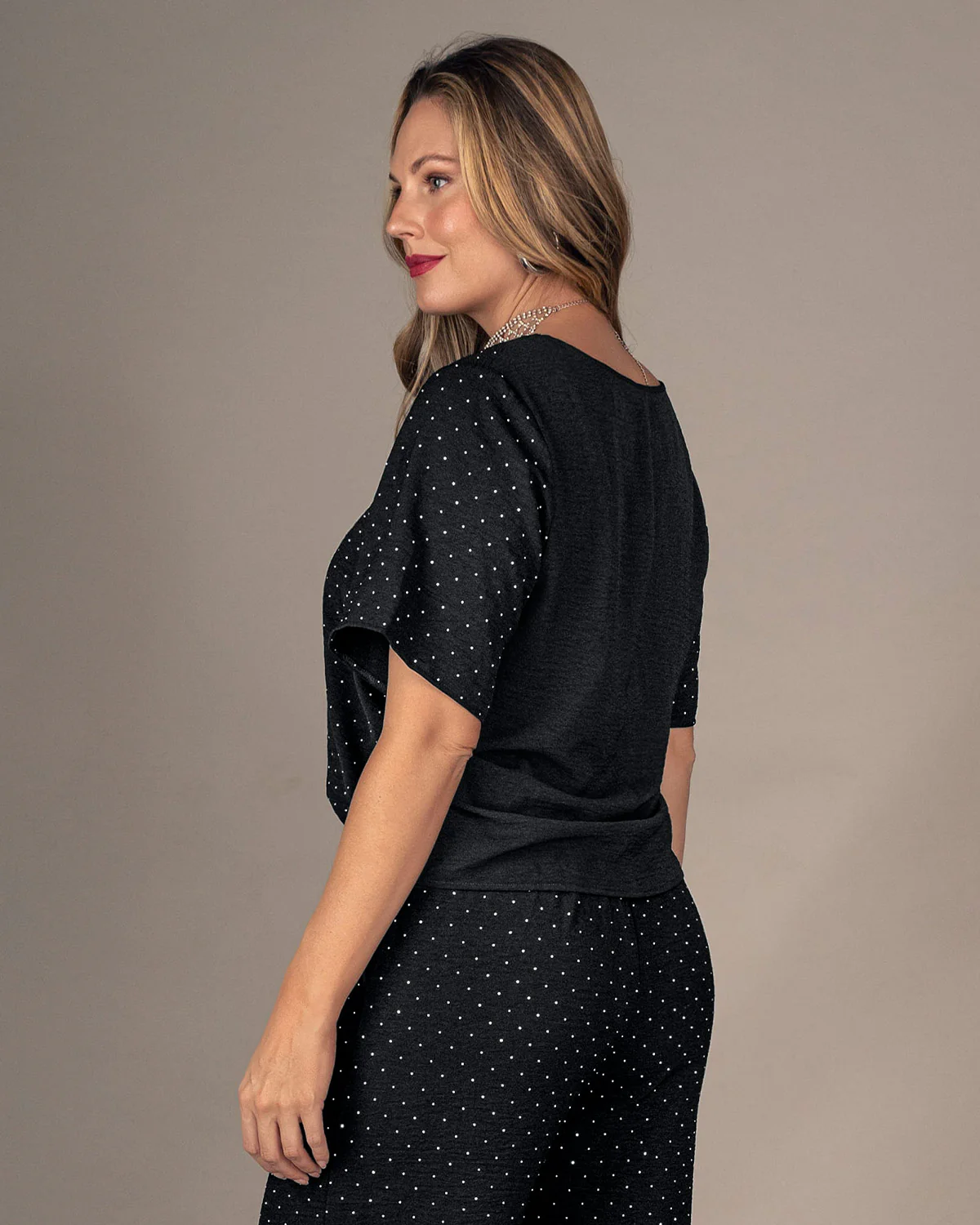 Blusa manga corta con apliques brillantes - Imagen 2