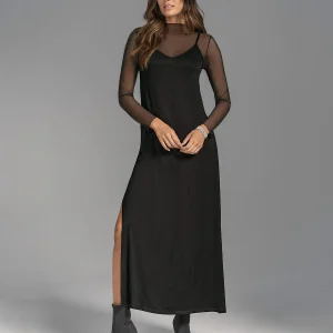 Vestido largo con camiseta interna en mesh